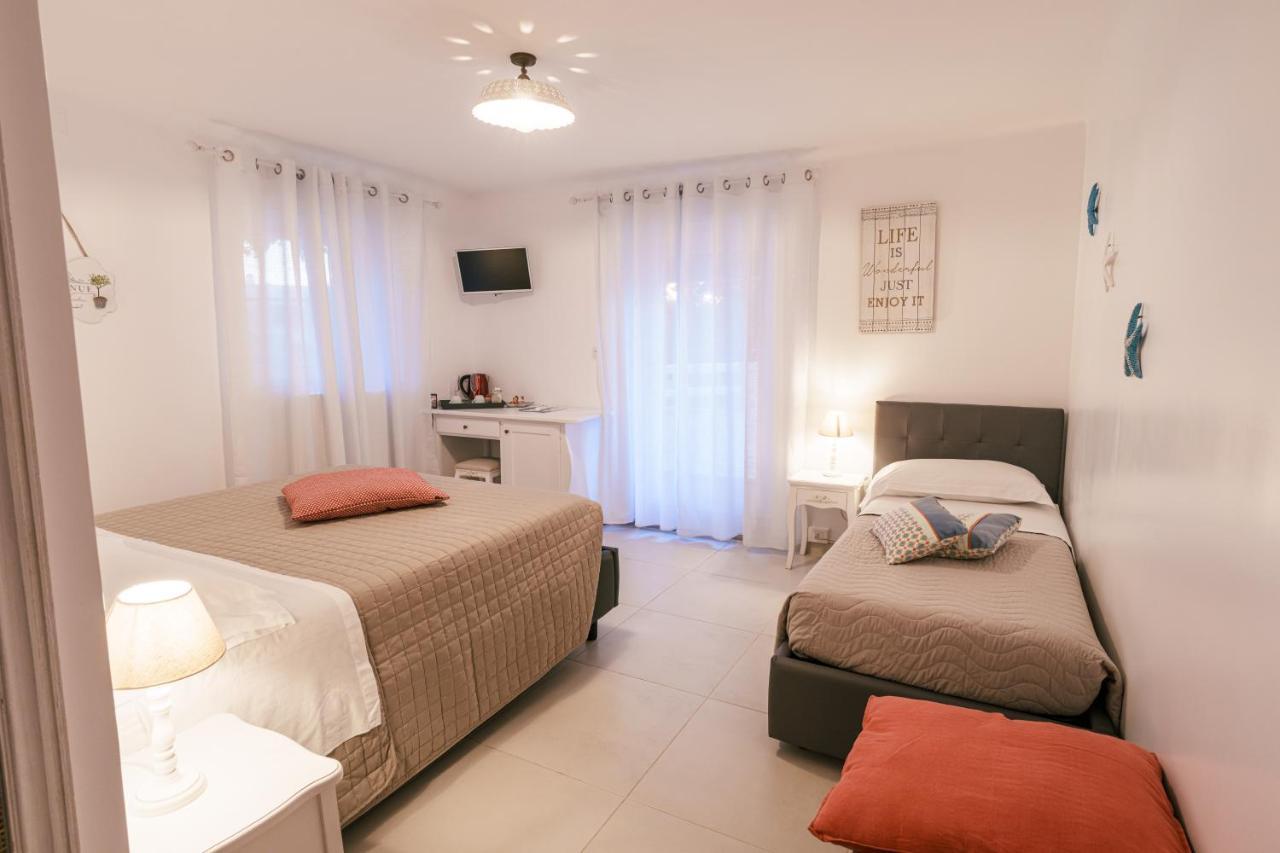 Отель La Terrazza Sulla Rupe Relais Остуни Экстерьер фото