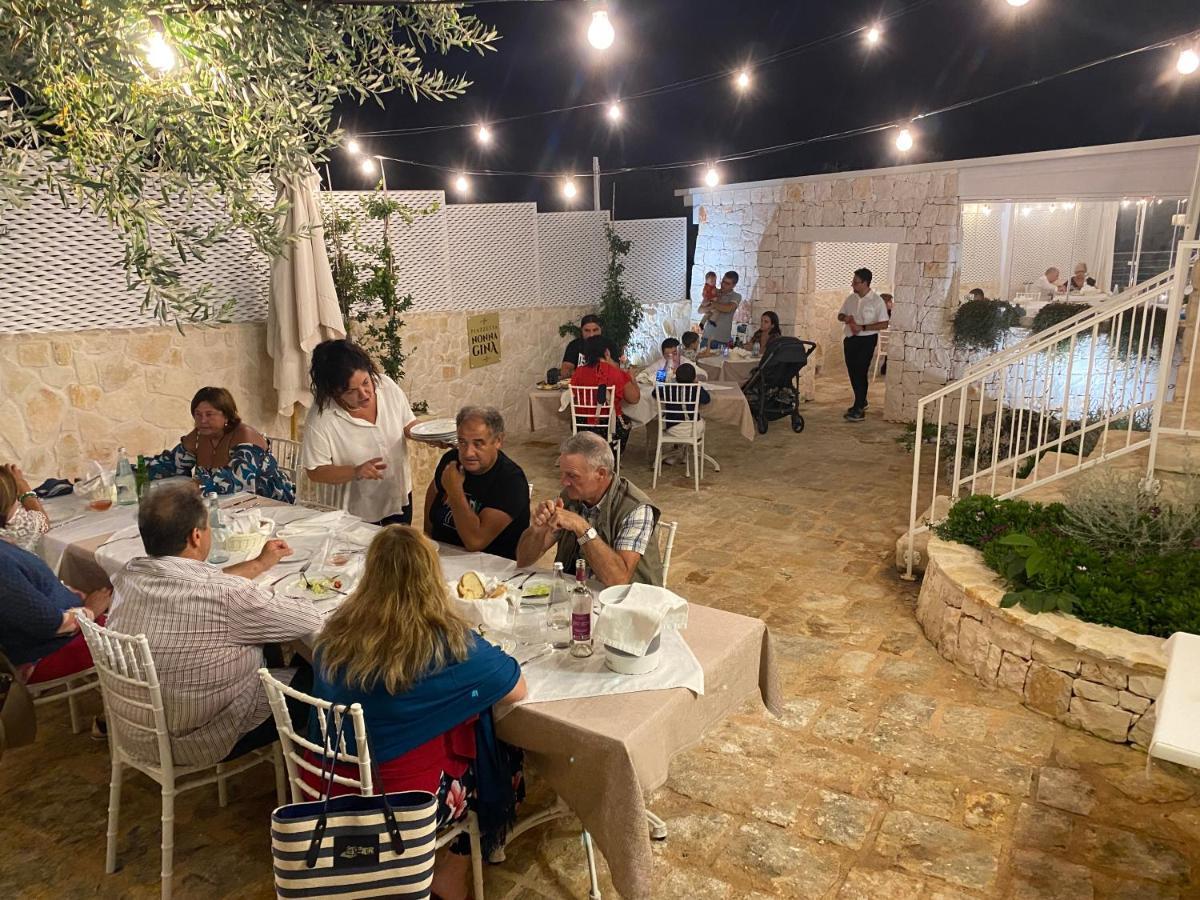 Отель La Terrazza Sulla Rupe Relais Остуни Экстерьер фото