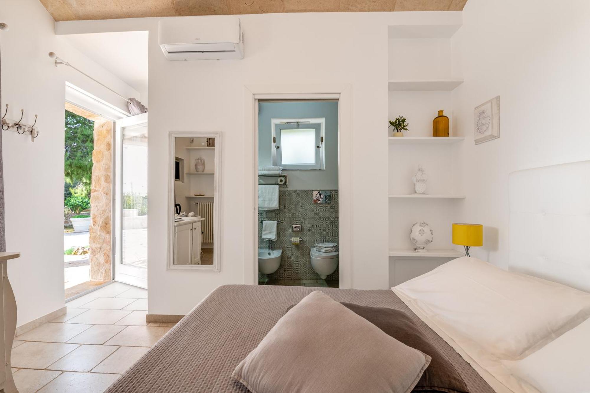 Отель La Terrazza Sulla Rupe Relais Остуни Экстерьер фото