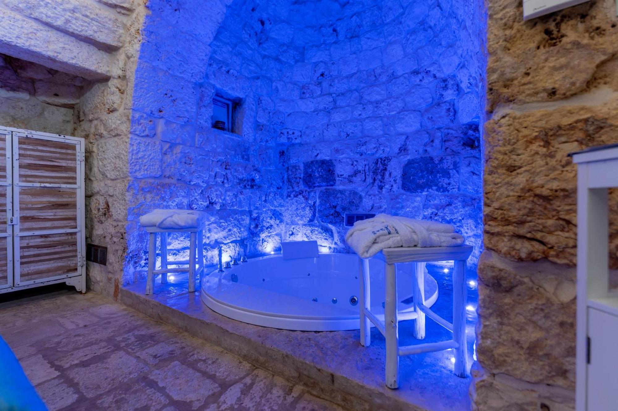 Отель La Terrazza Sulla Rupe Relais Остуни Экстерьер фото