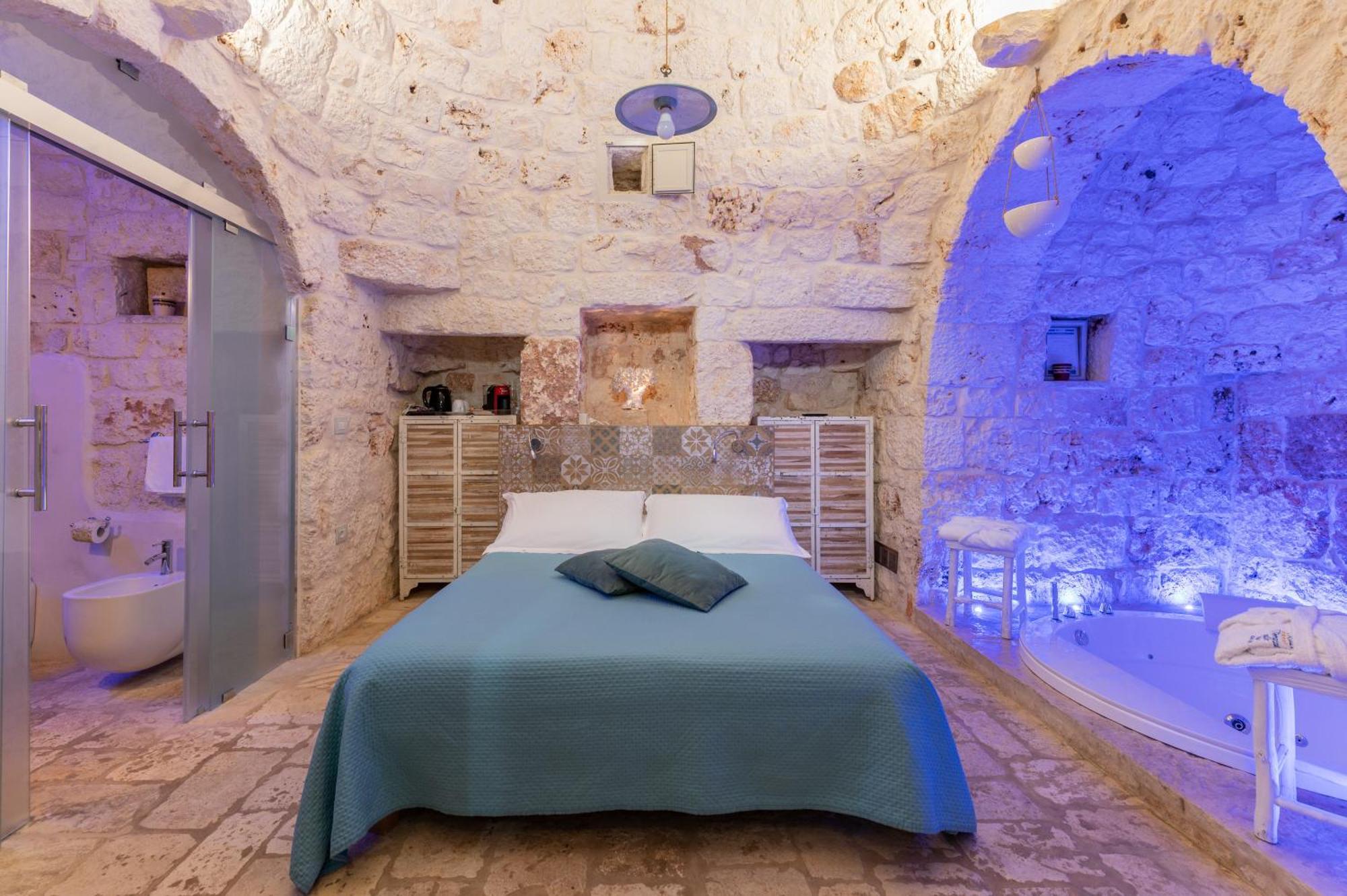 Отель La Terrazza Sulla Rupe Relais Остуни Экстерьер фото