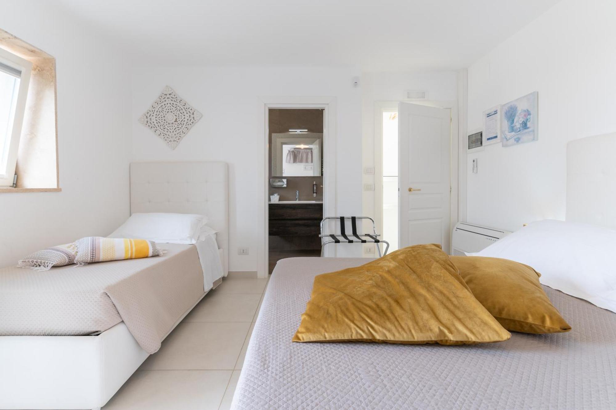 Отель La Terrazza Sulla Rupe Relais Остуни Экстерьер фото